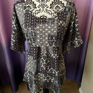 Patterned Black and Gray Women's Top